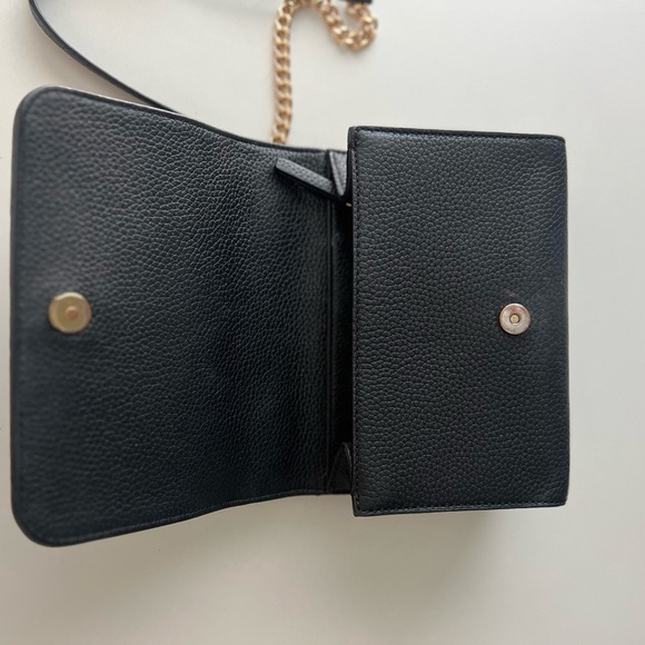 Black Leather Purse With Gold chain By Tory Burch - Picture 3 of 6